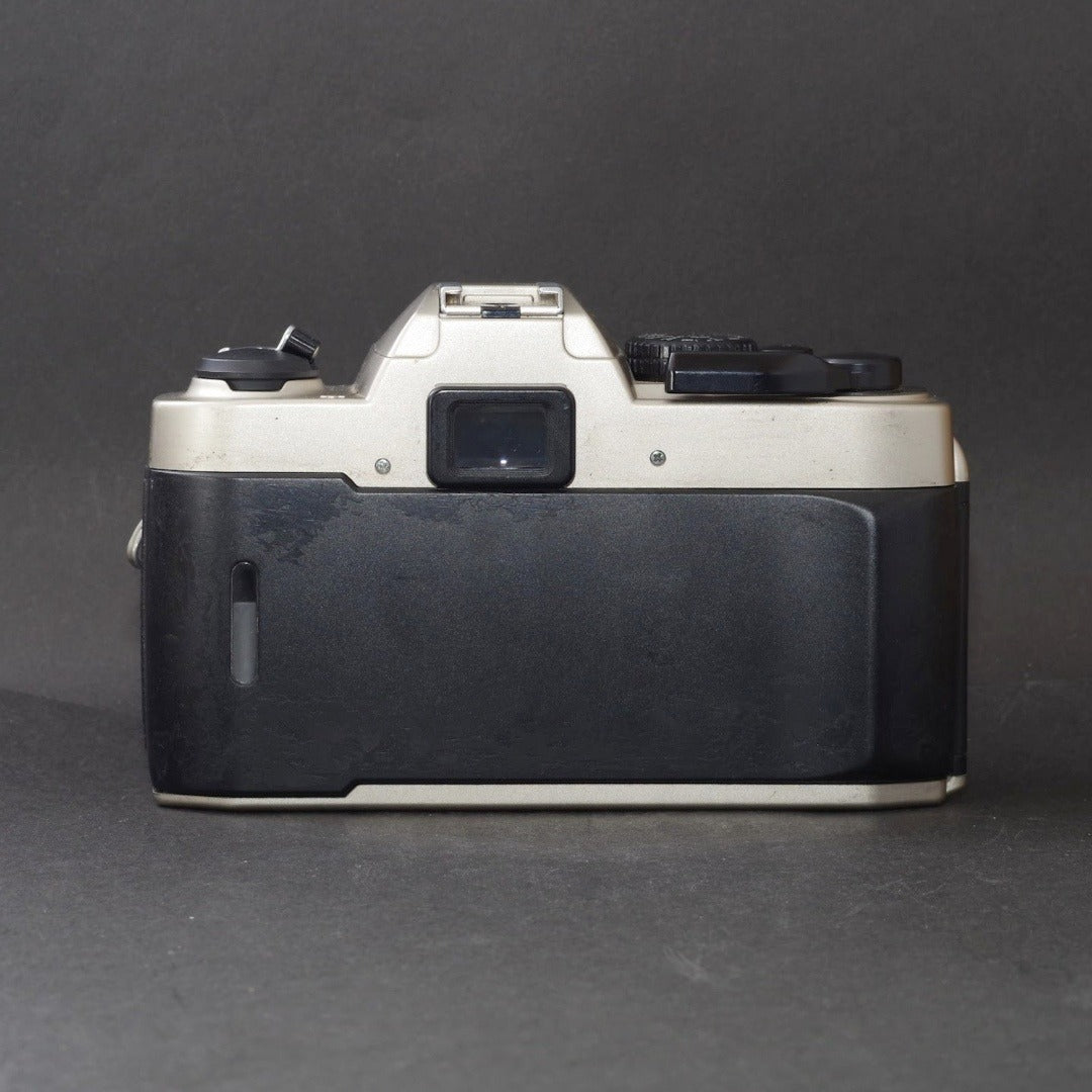 Nikon FM10 - Filem.sg