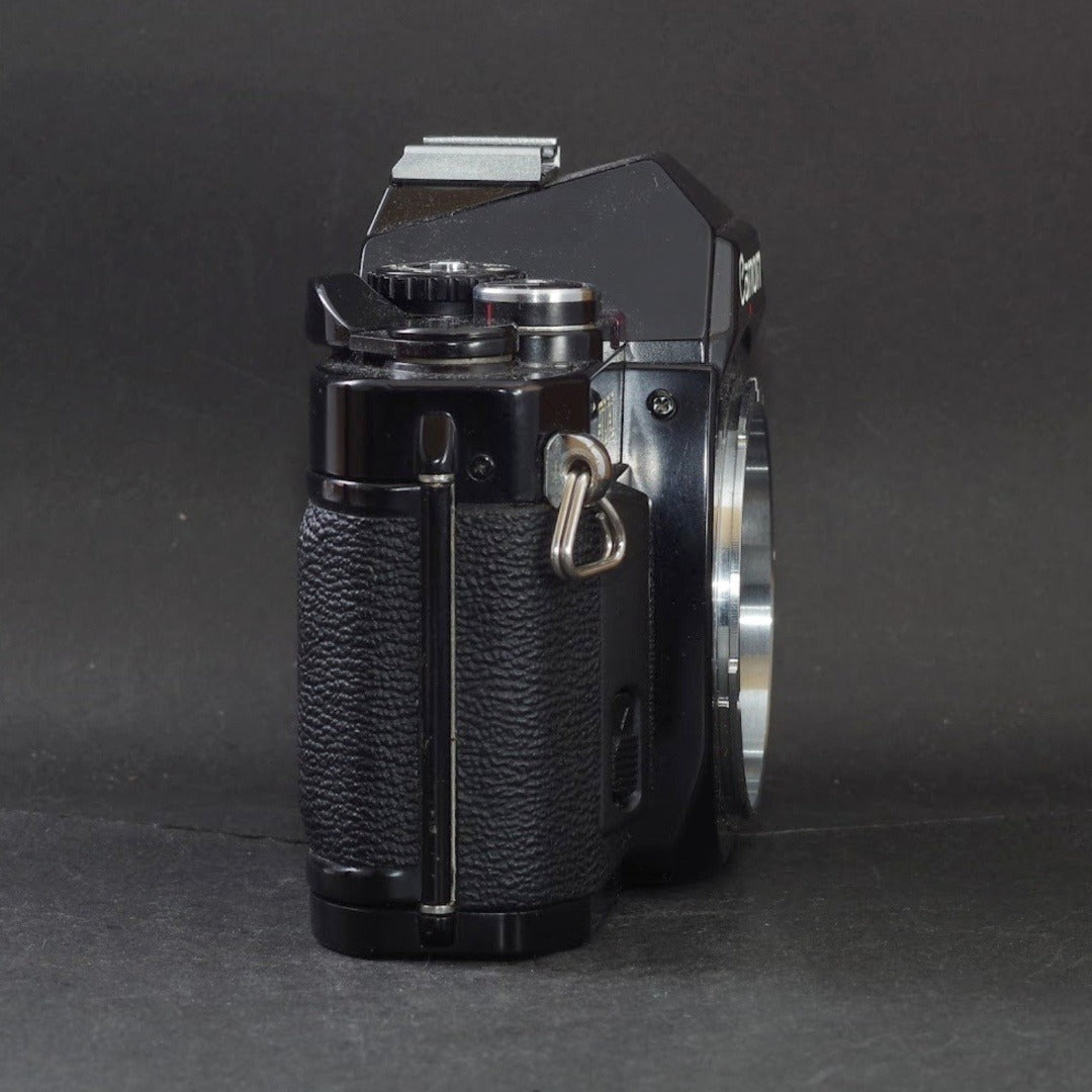 Canon AV-1 - Filem.sg