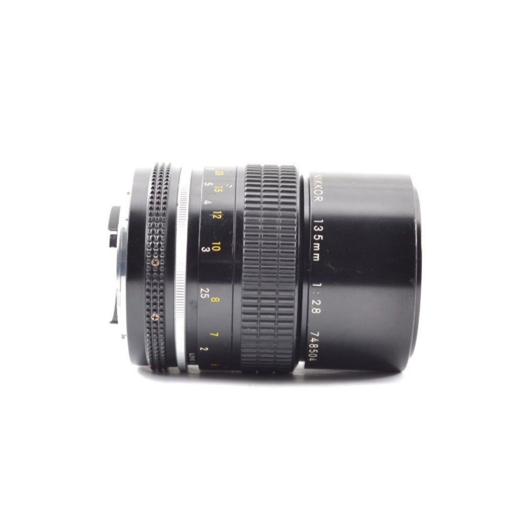 Nikon Nikkor 135mm f/2.8 non-Ai - Filem.sg