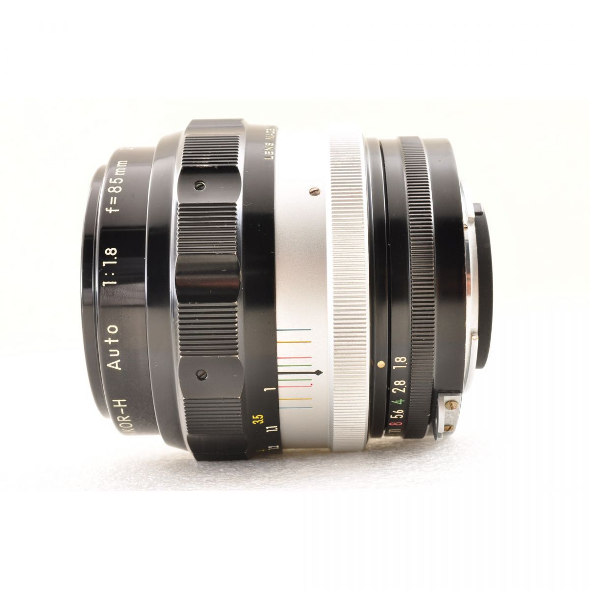 Nikon Nikkor-H Auto 85mm f/1.8 non-Ai - Filem.sg