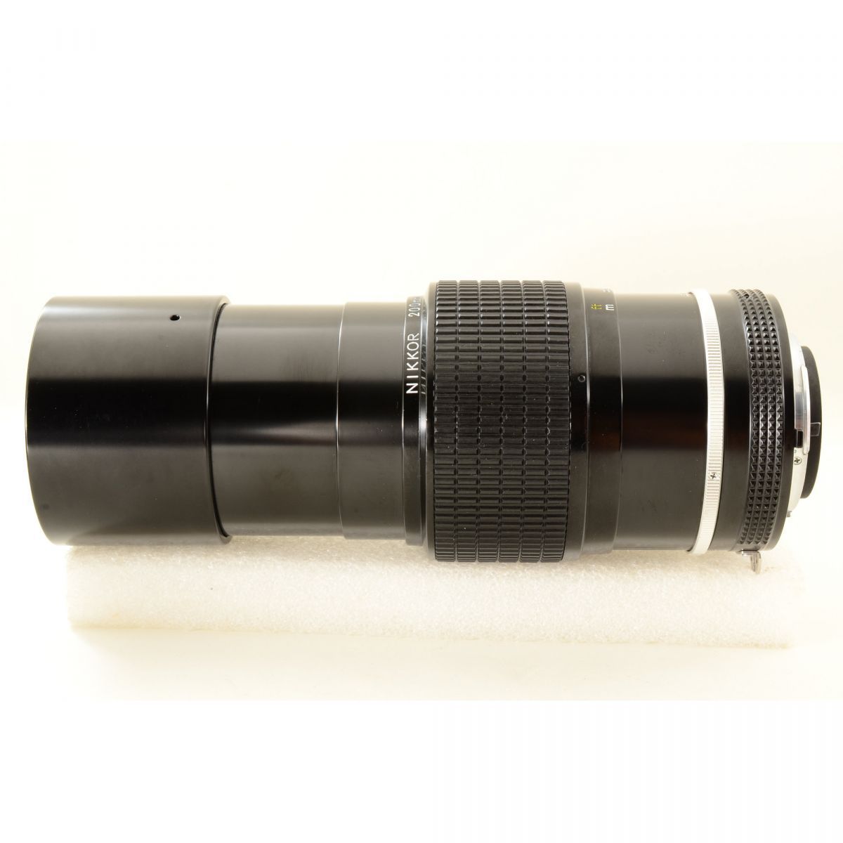 Nikon Ai Nikkor 200mm f/4 - Filem.sg