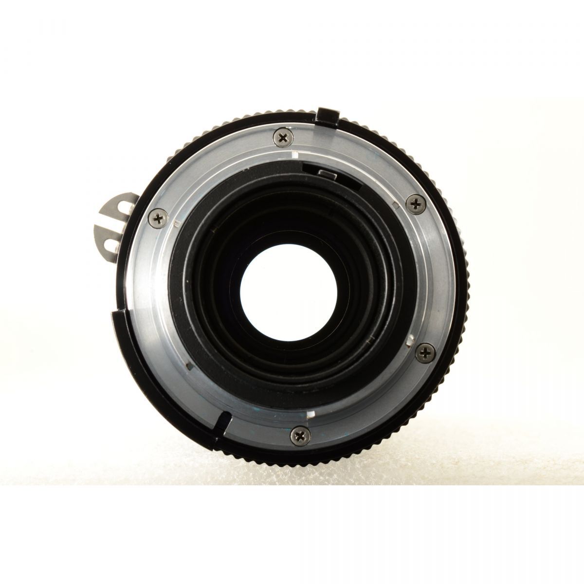 Nikon Ai Nikkor 200mm f/4 - Filem.sg