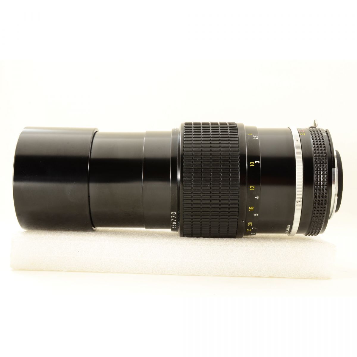 Nikon Ai Nikkor 200mm f/4 - Filem.sg