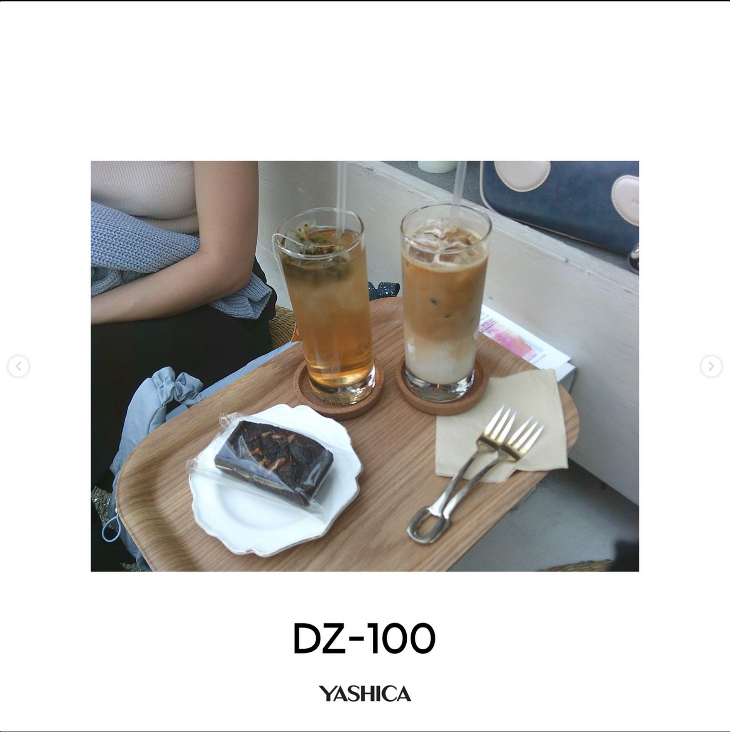 YASHICA x Hello Kitty Digital Camera DZ-100 (Pink)