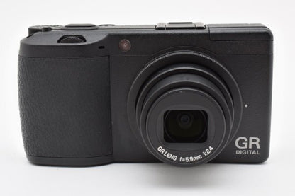 Ricoh GR DIGITAL II - Filem.sg