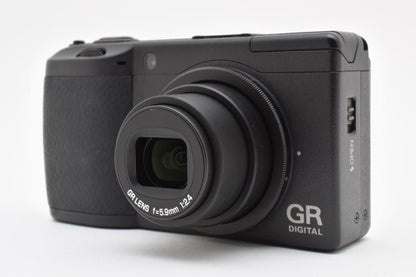Ricoh GR DIGITAL II - Filem.sg