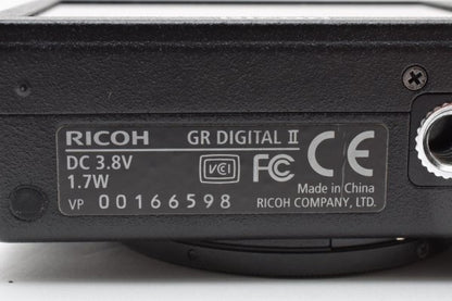 Ricoh GR DIGITAL II - Filem.sg