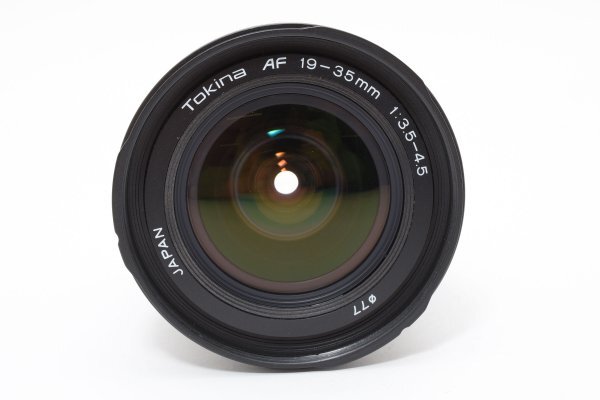 Tokina AF 19-35mm F3.5-4.5