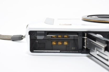 Casio EXILIM EX-ZR200