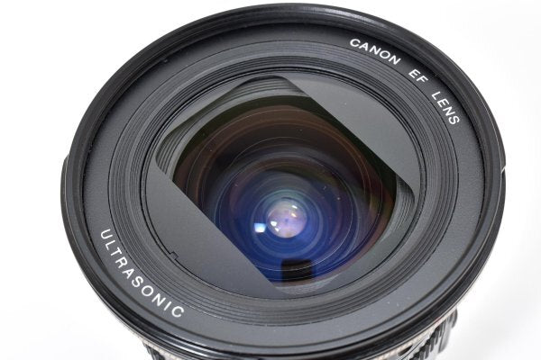 Canon EF 20-35mm F3.5-4.5 USM