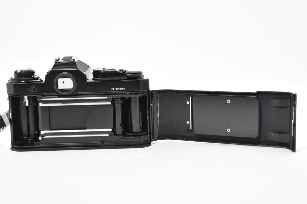 Nikon FE