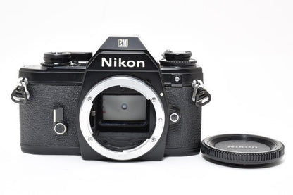 Nikon EM