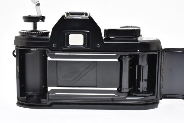 Nikon EM