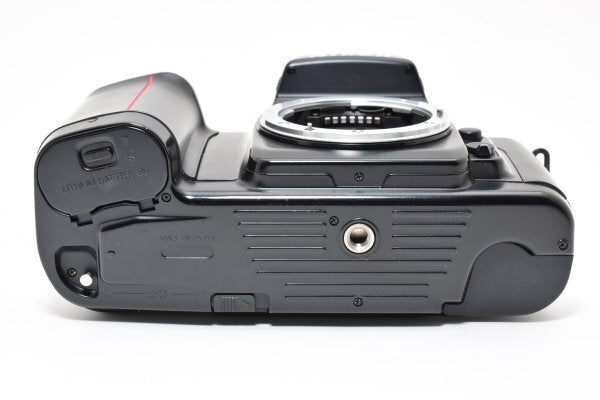 Nikon F-601