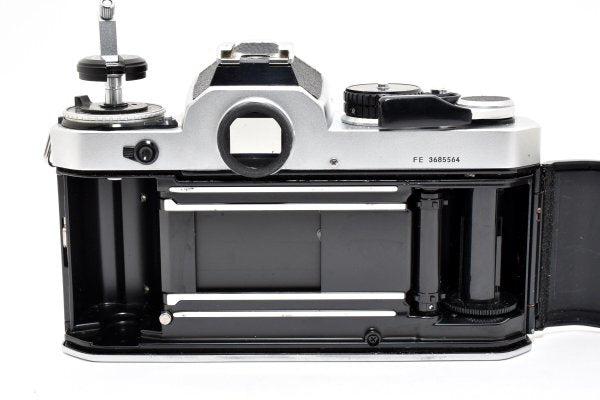 Nikon FE Silver