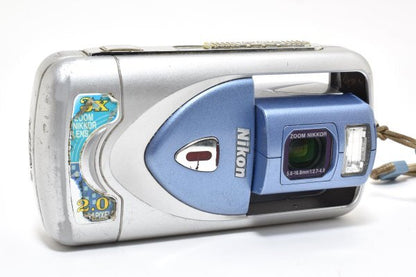 Nikon COOLPIX 2500