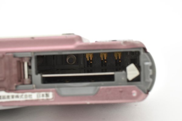 Panasonic LUMIX DMC-FX7 - Filem.sg