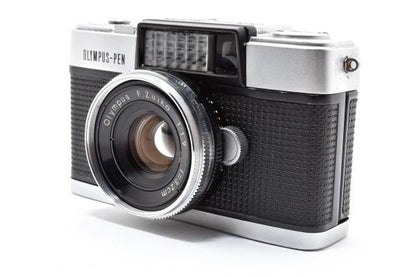 Olympus PEN D with F.Zuiko 32mm f/1.9