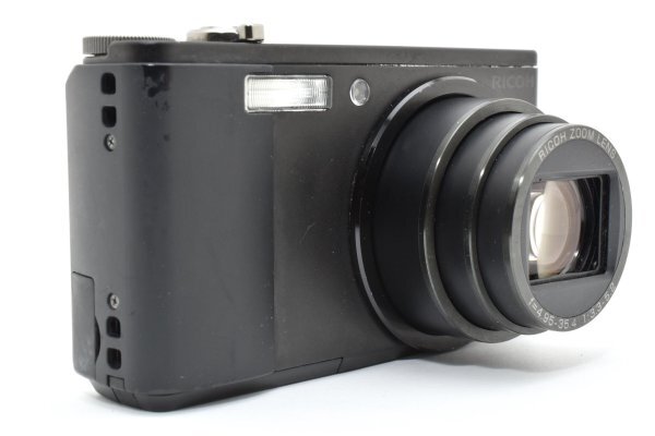 Ricoh R8 - Filem.sg