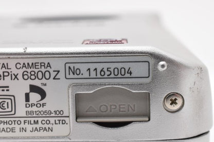 Fujifilm FinePix 6800Z