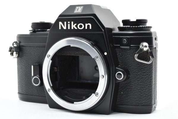 Nikon EM