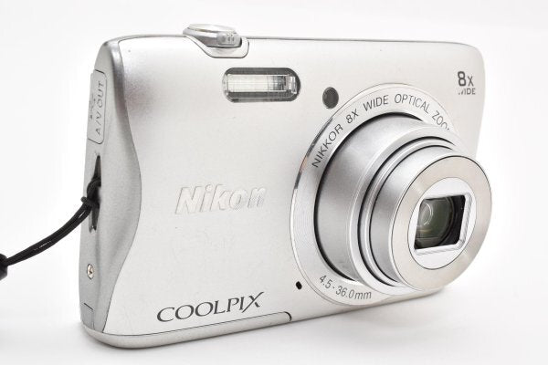 Nikon COOLPIX S3700 Silver