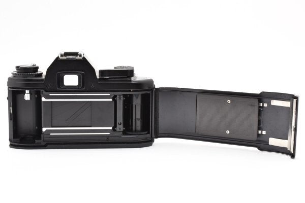 Nikon EM