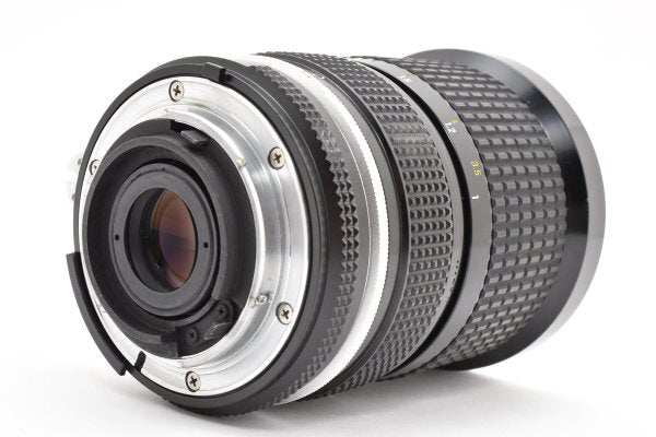 Nikon Ai Zoom-NIKKOR 35-70mm F3.5