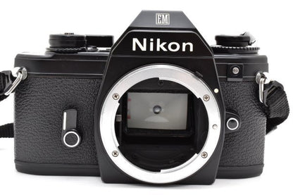 Nikon EM