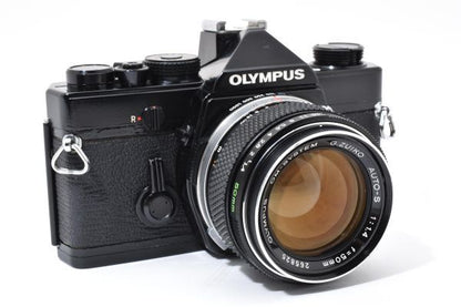 Olympus OM-1 + G.Zuiko Auto-S 50mm f/1.4 (Black)