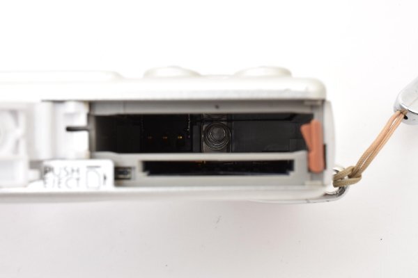 Canon IXY DIGITAL 40