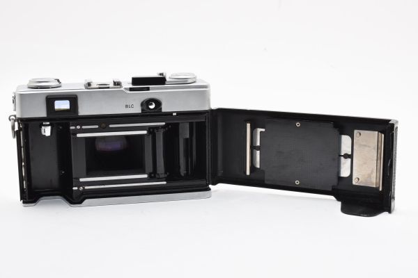 Olympus 35 DC with F.Zuiko 40mm f/1.7