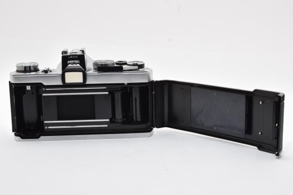 Olympus OM-1 with S Zuiko 35-70mm f/3.5-4.5