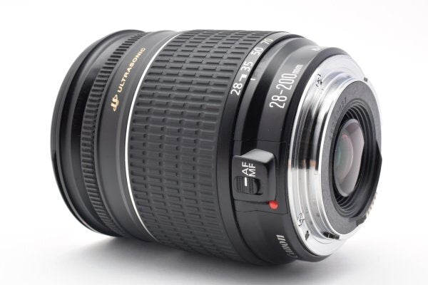 Canon EF 28-200mm f3.5-5.6 USM - Filem.sg