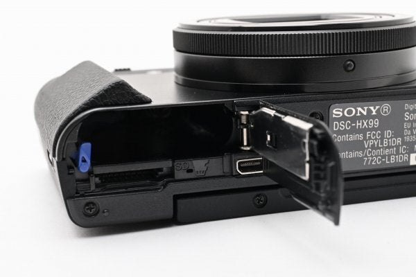 Sony Cyber-shot DSC-HX99 - Filem.sg