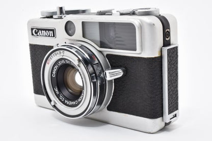 Canon demi EE17 front view