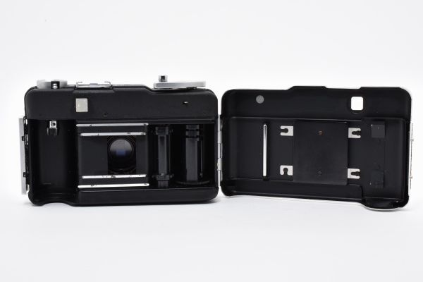 Canon demi EE17 Half-frame with SH 30mm f/1.7