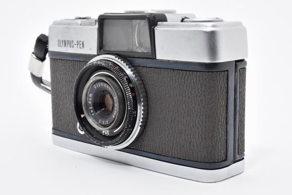 Olympus PEN (First Model) Half-frame with D.Zuiko 28mm f/3.5