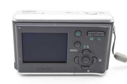 Sanyo Xacti DSC-S6 - Filem.sg